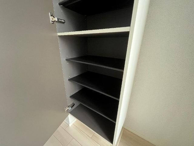 シャイン・ウェストの物件内観写真