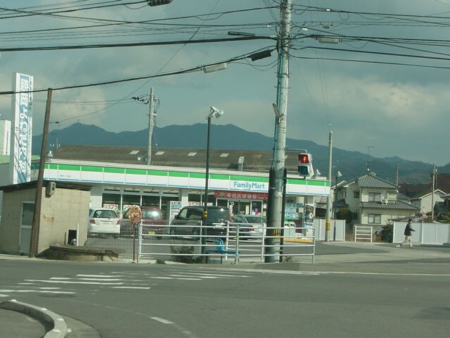 シャイン・ウェストの物件外観写真