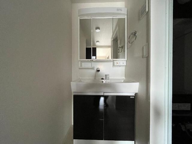 シャイン・ウェストの物件内観写真