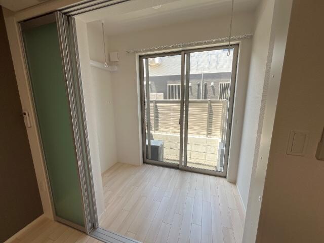 シャイン・ウェストの物件内観写真