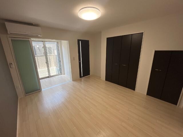 シャイン・ウェストの物件内観写真