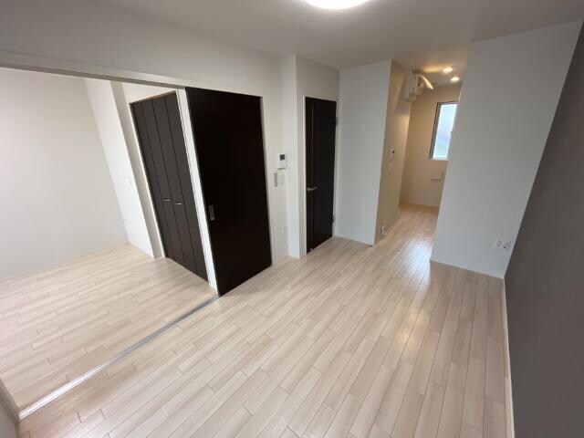 シャイン・ウェストの物件内観写真