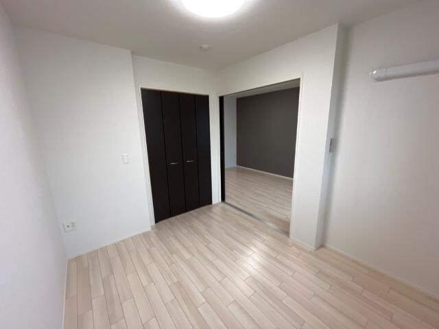 シャイン・ウェストの物件内観写真