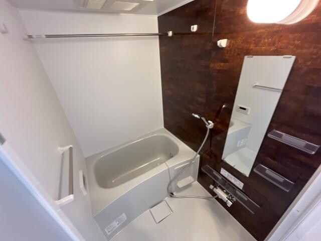 シャイン・ウェストの物件内観写真