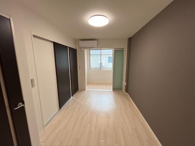 シャイン・ウェストの物件内観写真