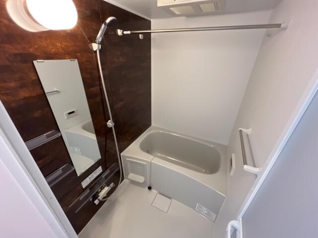 シャイン・ウェストの物件内観写真