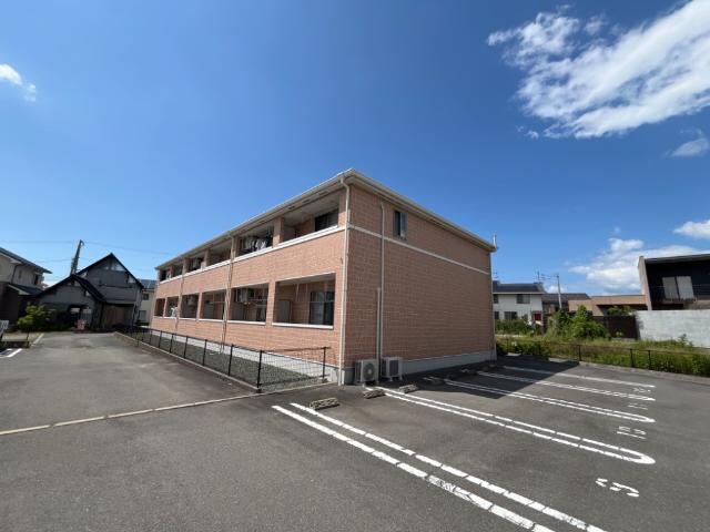 グローリーアースの物件外観写真