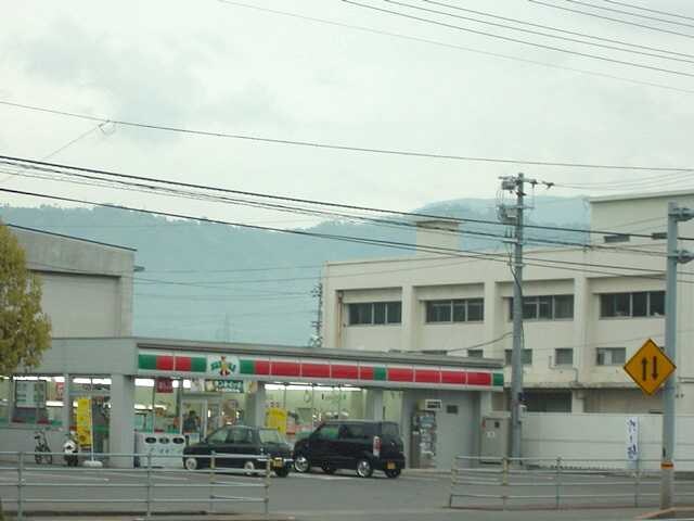 グローリーアースの物件外観写真