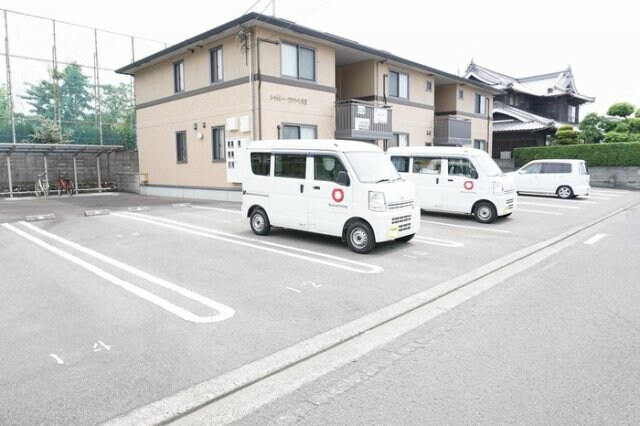 シャトレー・ワタナベ内宮の物件外観写真