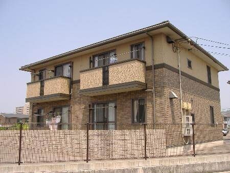 ソレーユ高岡 C棟の物件外観写真