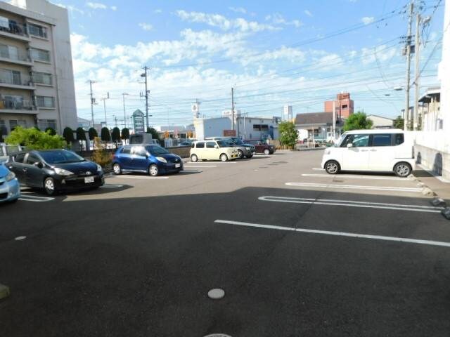 Y．サイレント　ヴィラージュの物件外観写真