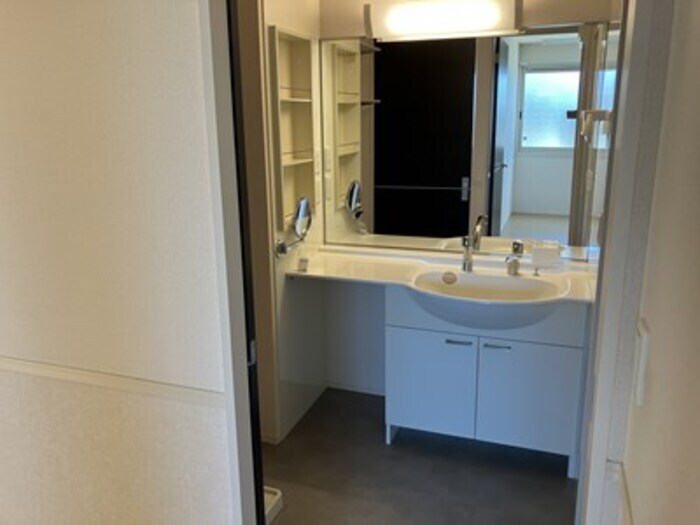 メゾンラフィネ・の物件内観写真