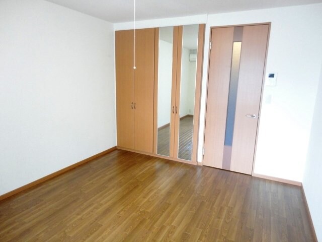 ロイヤルハイツ・ＩＹＯの物件内観写真