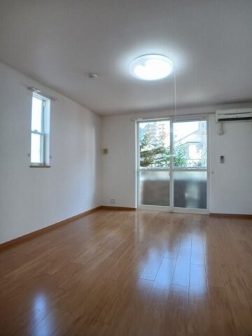 セレナ・カーサＡの物件内観写真