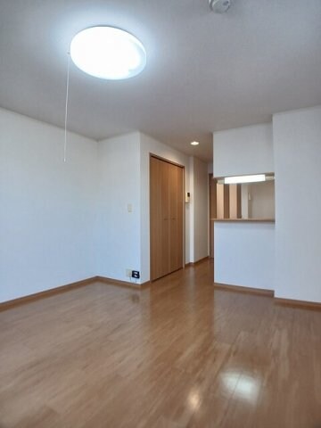 セレナ・カーサＡの物件内観写真