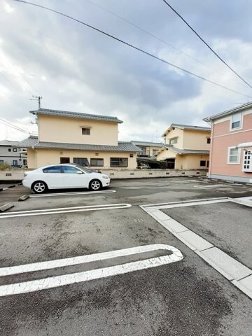 マリオン松末の物件外観写真