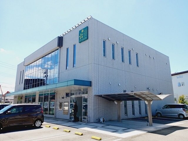 マリオン松末の物件外観写真