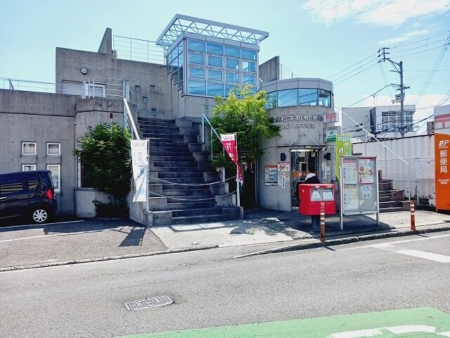 マリオン松末の物件外観写真