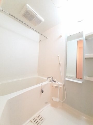 リヴァーパークＢの物件内観写真