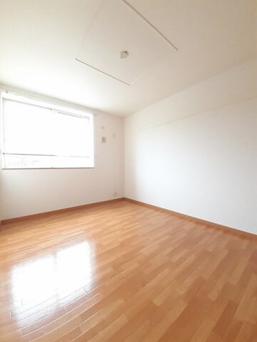 リヴァーパークＢの物件内観写真