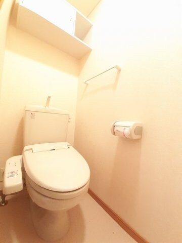 リヴァーパークＢの物件内観写真