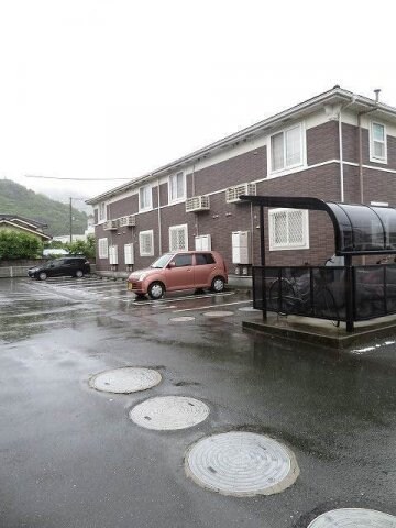 エレガンテ・プローデＢの物件外観写真