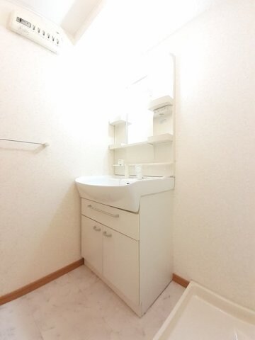 セレナ・カーサＡの物件内観写真