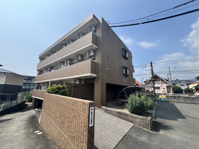 リバーサイドマンションの物件外観写真