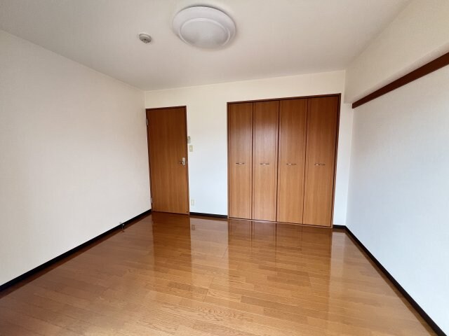 リバーサイドマンションの物件内観写真