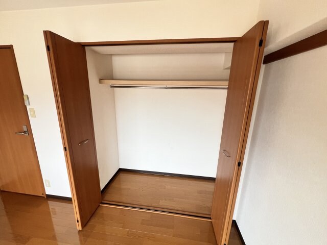 リバーサイドマンションの物件内観写真