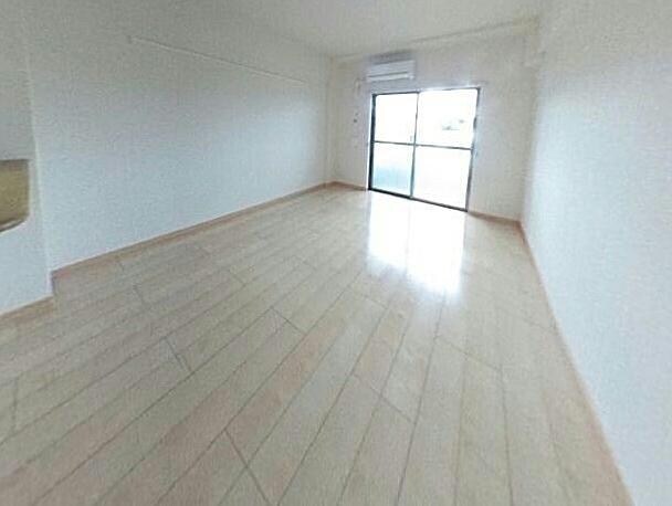 ルイシャトレ鏡の物件内観写真