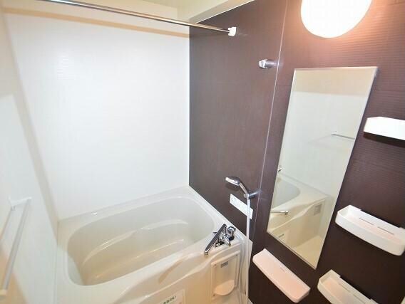 ルイシャトレ鏡の物件内観写真