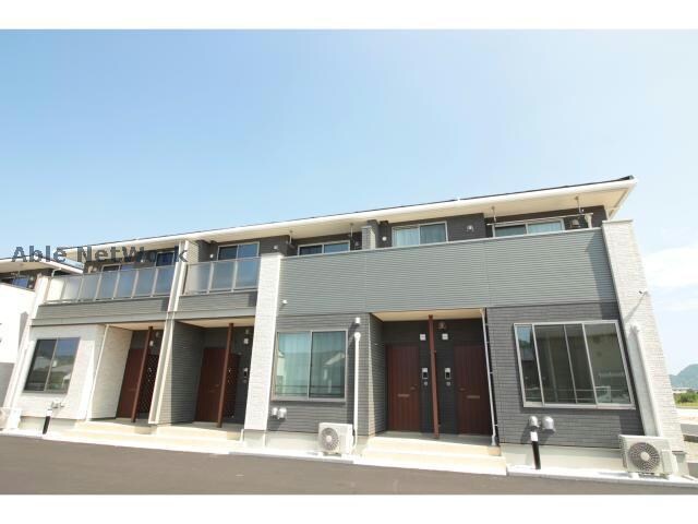 ピンズ唐津 Ⅱの物件外観写真