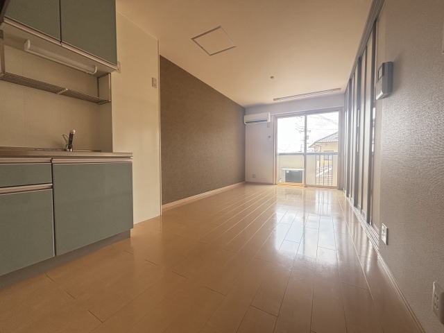 メゾンドゥソレイユの物件内観写真