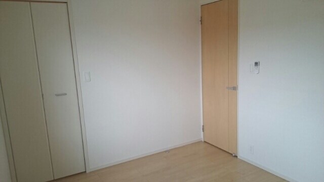 ニューヴェルデⅡの物件内観写真