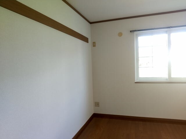 メゾンコニファーⅡの物件内観写真