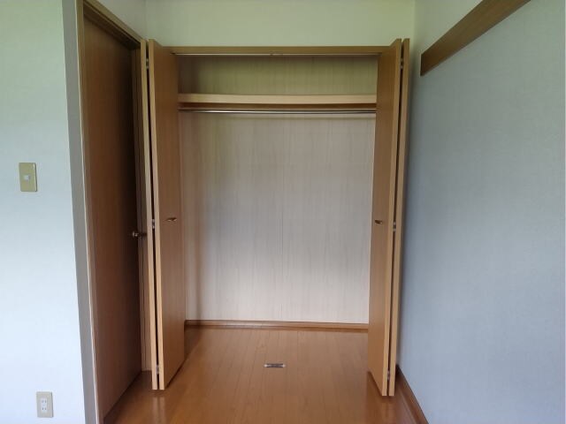 メゾンコニファーⅡの物件内観写真