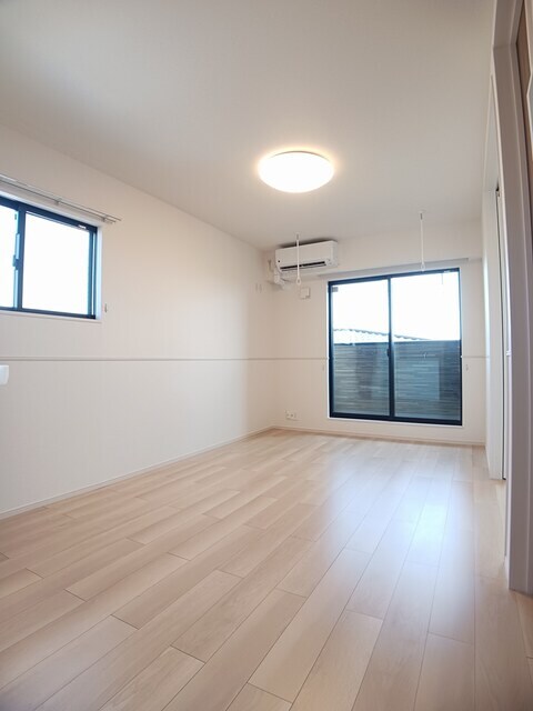 カーザ　フィオーレの物件内観写真