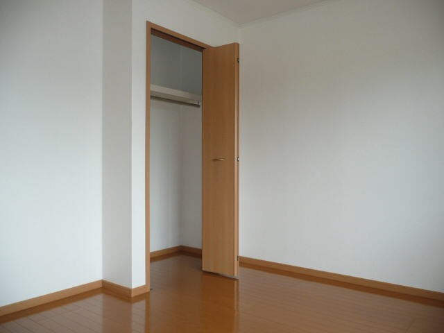 ミッテ・ドルフ西国分Ⅱの物件内観写真