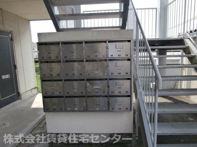 イワデシティハイツの物件外観写真