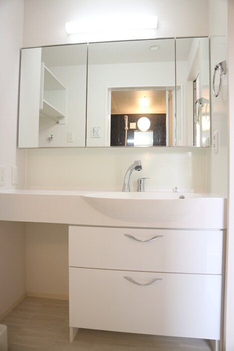 和歌山市駅 バス14分  湊御殿三丁目下車：停歩6分 2階の物件内観写真