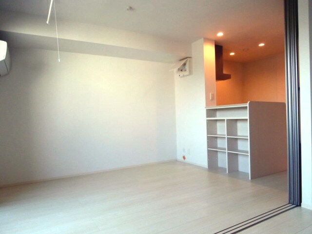 和歌山市駅 バス14分  湊御殿三丁目下車：停歩6分 2階の物件内観写真