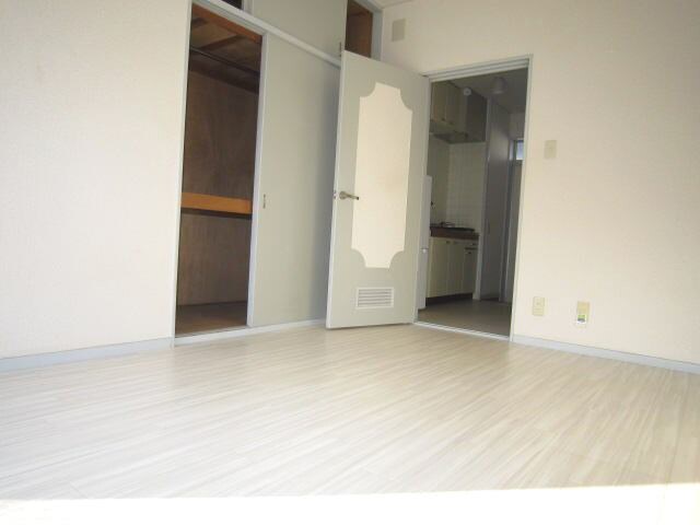 メゾンゆみねの物件内観写真