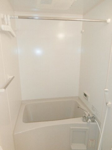 ヴィヴレ堀川の物件内観写真