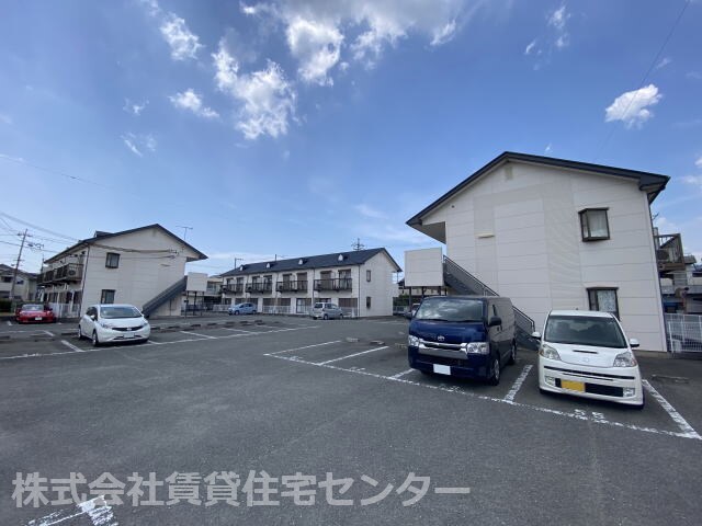 グリーンプラザの物件外観写真