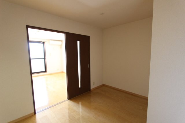 和歌山市駅 バス18分  湊御殿三丁目下車：停歩6分 2階の物件内観写真