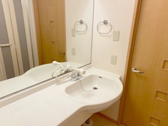 和歌山市駅 バス15分  日赤医療センター前下車：停歩6分 2階の物件内観写真