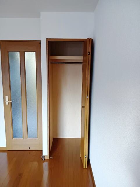 和歌山市駅 バス12分  日赤医療センター前下車：停歩6分 2階の物件内観写真