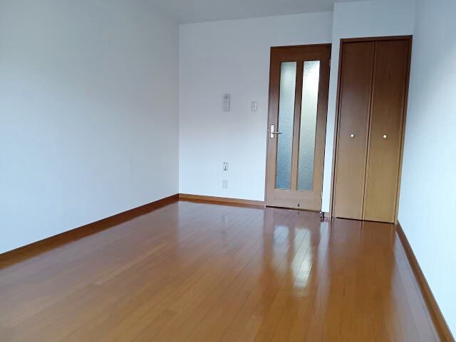 和歌山市駅 バス12分  日赤医療センター前下車：停歩6分 2階の物件内観写真