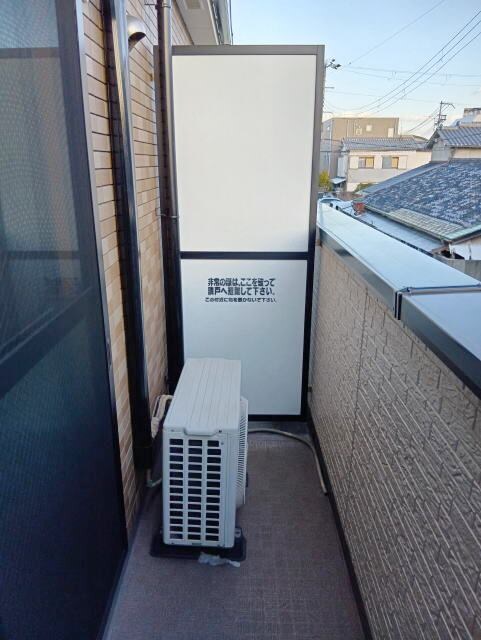 和歌山市駅 バス12分  日赤医療センター前下車：停歩6分 2階の物件内観写真